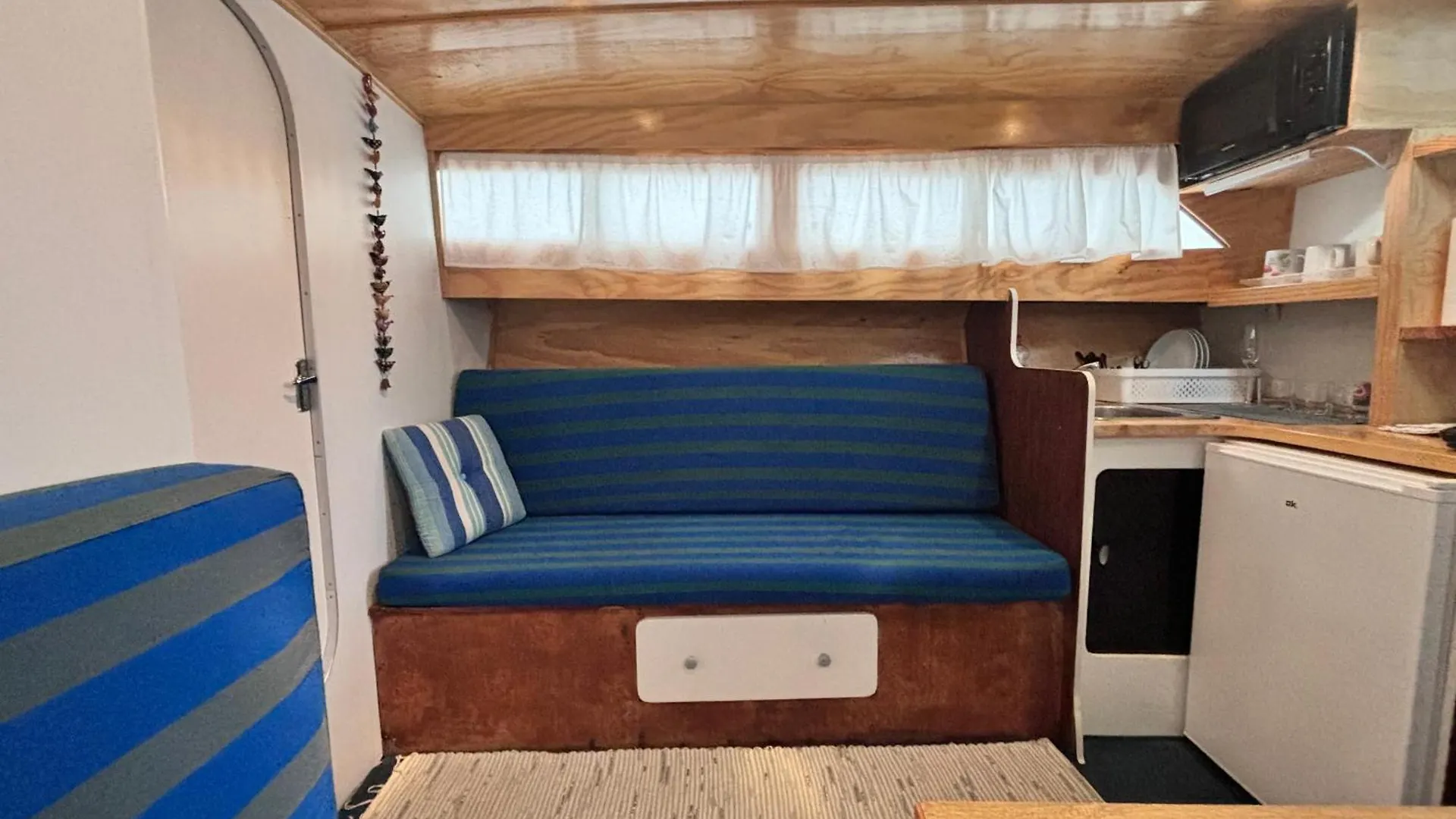 Wonderful Boat For Families And Friends Hotel Sant Adrià de Besòs Bådhotel